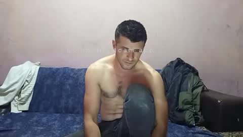 Snapshot of camshow22cm chatting on November 2025 08:03:01 PM FREMAN online show from November 2025 08:03:01 PM