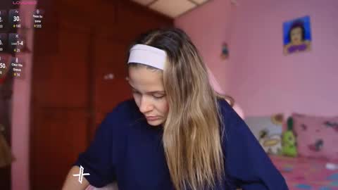 Snapshot of candase_ chatting on October 2025 09:48:02 PM Candase online show from October 2025 09:48:02 PM