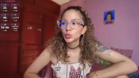 Snapshot of candase_ chatting on November 2025 09:58:01 PM Candase online show from November 2025 09:58:01 PM