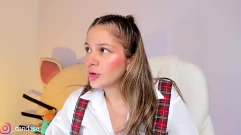 Snapshot of candase_ chatting on November 2025 11:37:01 PM Candase online show from November 2025 11:37:01 PM