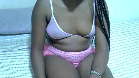 candiemaya online show from January 2026 07:11:01 PM