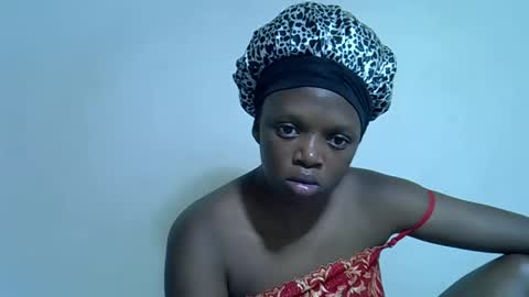 candiemaya online show from April 2026 05:28:01 PM