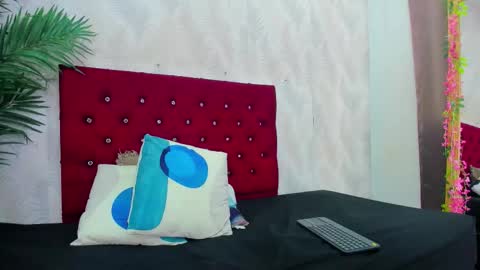 candise online show from October 2025 04:42:01 AM