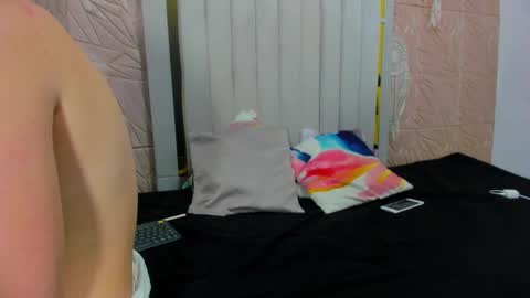 candise online show from November 2025 07:36:03 PM