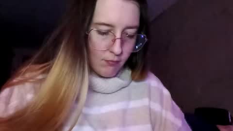 Snapshot of candismiths chatting on November 2025 09:28:02 AM Candi online show from November 2025 09:28:02 AM