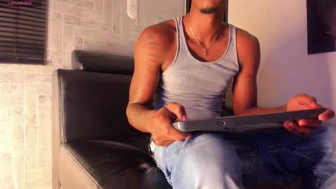 candresruiz online show from September 2025 11:34:02 AM