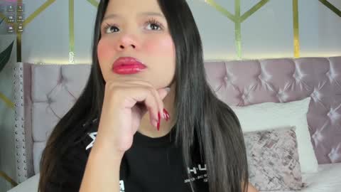 Snapshot of candy_beck chatting on December 2024 03:33:01 PM Candy Beck online show from December 2024 03:33:01 PM