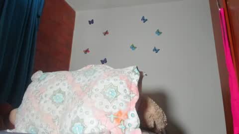 Snapshot of candy_browm1 chatting on June 2026 01:37:01 AM Candy Brown online show from June 2026 01:37:01 AM