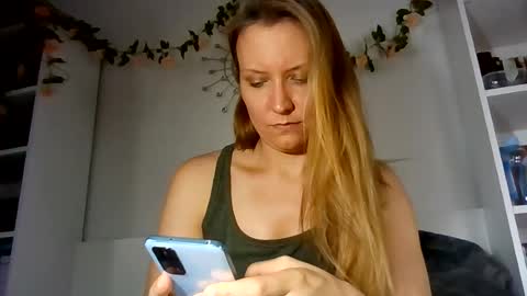 Snapshot of candy_cougar82 chatting on July 2026 11:27:02 AM Candy Cougar online show from July 2026 11:27:02 AM
