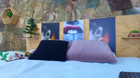 Jolie online show from December 2025 09:27:01 AM