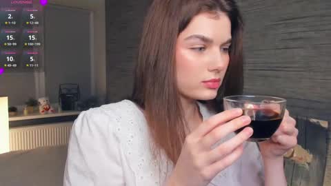 Flora online show from February 2025 07:03:02 PM