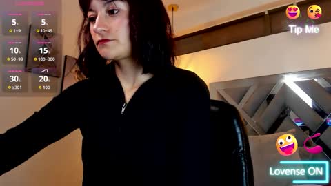 Candy hot online show from October 2025 08:11:02 PM