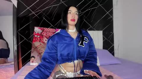 Leila  online show from November 2025 04:11:02 AM