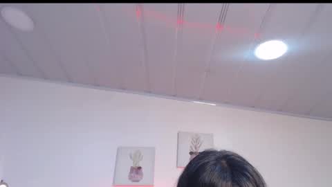 Snapshot of candy_lux_ chatting on November 2025 07:13:01 PM Candy online show from November 2025 07:13:01 PM