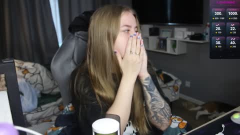 Snapshot of candy_meggie chatting on December 2024 08:30:02 AM Megan online show from December 2024 08:30:02 AM