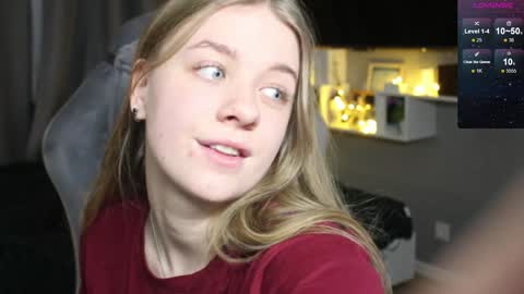 Snapshot of candy_meggie chatting on January 2025 05:09:02 PM Megan online show from January 2025 05:09:02 PM