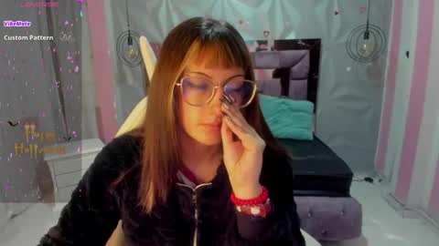 Ania online show from October 2025 11:07:01 AM