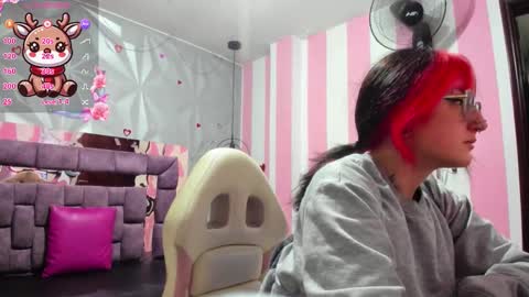 Ania online show from December 2025 11:04:02 AM