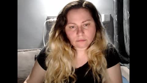 Snapshot of candycream74 chatting on June 2026 11:19:01 PM Laura online show from June 2026 11:19:01 PM