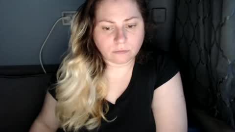 Snapshot of candycream74 chatting on June 2026 04:44:01 PM Laura online show from June 2026 04:44:01 PM