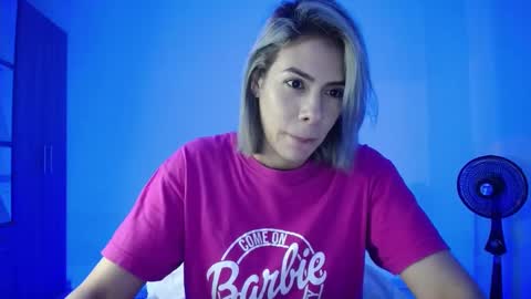 Snapshot of candydowson1 chatting on December 2024 12:23:01 AM Candy Dowson online show from December 2024 12:23:01 AM