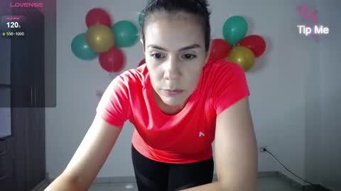 Snapshot of candydowson1 chatting on December 2024 10:34:02 PM Candy Dowson online show from December 2024 10:34:02 PM