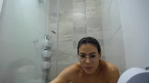 Snapshot of candydowson1 chatting on December 2025 11:34:02 PM Candy Dowson online show from December 2025 11:34:02 PM