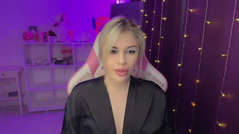 You can call me HH online show from November 2025 04:10:02 PM