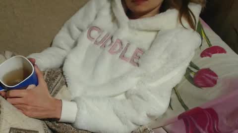 Snapshot of candylady13 chatting on December 2024 10:50:01 PM say meow and send tips online show from December 2024 10:50:01 PM