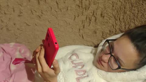 Snapshot of candylady136 chatting on December 2024 08:55:02 PM say meow and send tip online show from December 2024 08:55:02 PM