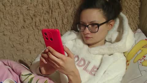 Snapshot of candylady136 chatting on December 2024 08:04:02 PM say meow and send tip online show from December 2024 08:04:02 PM