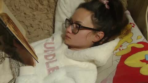 Snapshot of candylady136 chatting on January 2025 10:34:01 PM say meow and send tip online show from January 2025 10:34:01 PM