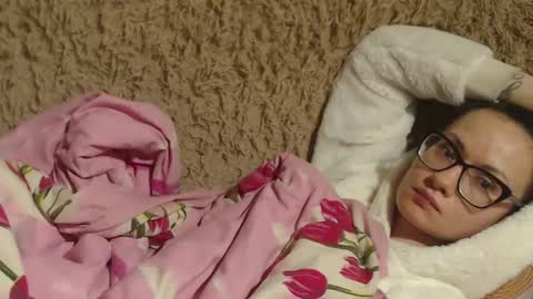 Snapshot of candylady136 chatting on February 2025 03:09:01 AM say meow and send tip online show from February 2025 03:09:01 AM