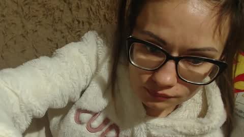 Snapshot of candylady136 chatting on February 2025 02:37:02 PM say meow and send tip online show from February 2025 02:37:02 PM