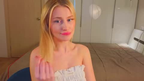 Snapshot of candylate chatting on October 2025 06:39:02 AM Im your dream online show from October 2025 06:39:02 AM