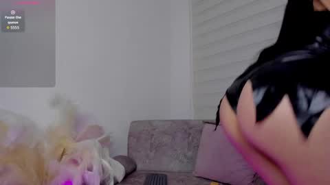 Candy online show from April 2026 01:41:01 AM