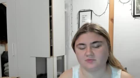 candymilas online show from December 2024 08:47:01 PM