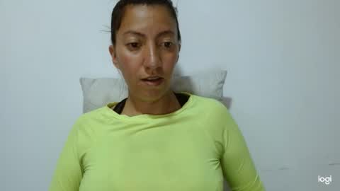 Snapshot of candymilfff chatting on November 2025 08:14:01 PM candymilfff online show from November 2025 08:14:01 PM