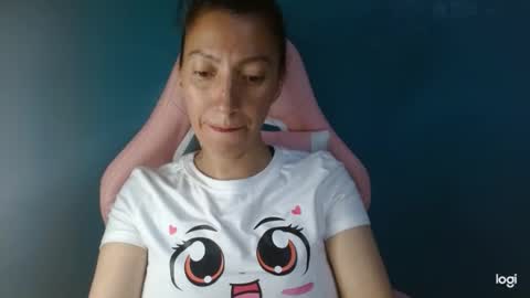 Snapshot of candymilfff chatting on February 2026 02:37:02 AM candymilfff online show from February 2026 02:37:02 AM