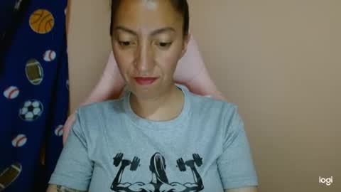Snapshot of candymilfff chatting on April 2026 08:57:02 PM candymilfff online show from April 2026 08:57:02 PM
