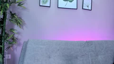 Isabella online show from February 2025 10:47:01 PM