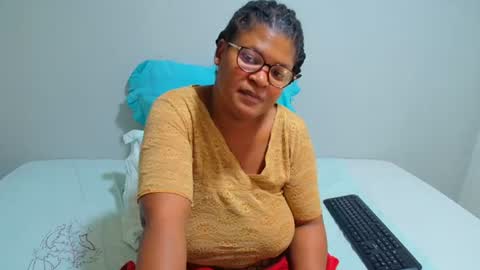 Snapshot of candyyumsaerolaxx chatting on June 2026 07:24:02 AM candyyumsaerolaxx online show from June 2026 07:24:02 AM
