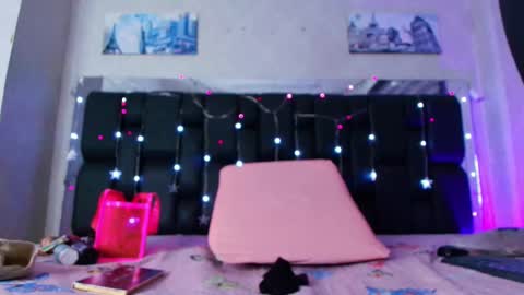 Aura  online show from March 2025 11:53:02 AM