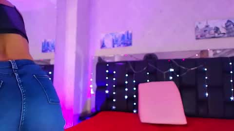 Aura  online show from March 2025 11:55:02 AM