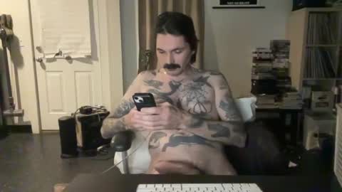 Snapshot of cantleavethehouse chatting on March 2025 06:03:01 AM cantleavethehouse online show from March 2025 06:03:01 AM