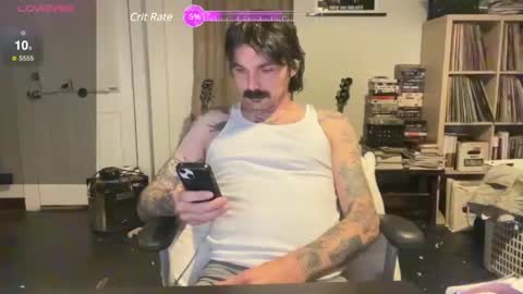 Snapshot of cantleavethehouse chatting on March 2025 02:17:01 AM cantleavethehouse online show from March 2025 02:17:01 AM