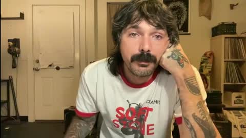 Snapshot of cantleavethehouse chatting on September 2025 07:44:01 AM cantleavethehouse online show from September 2025 07:44:01 AM