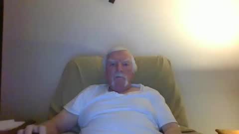 Snapshot of capecod21 chatting on January 2025 12:07:02 PM capecod21 online show from January 2025 12:07:02 PM