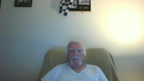 Snapshot of capecod21 chatting on January 2025 12:47:02 PM capecod21 online show from January 2025 12:47:02 PM