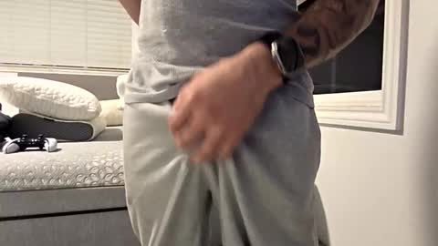 cappinrc8 online show from February 2026 03:00:02 AM